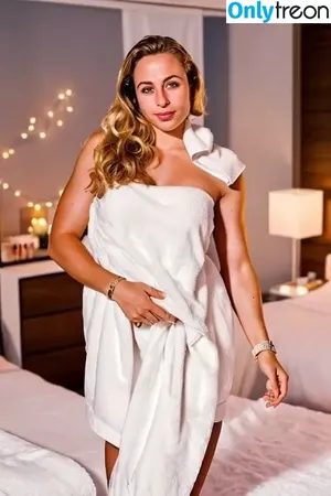 Sophia Flörsch / SophiaFloersch nude photo #0415