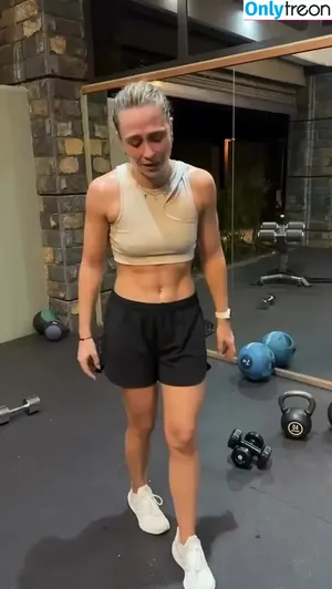 Sophia Flörsch / SophiaFloersch nude photo #0552