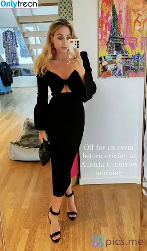 Sophia Flörsch / SophiaFloersch nude photo #0614
