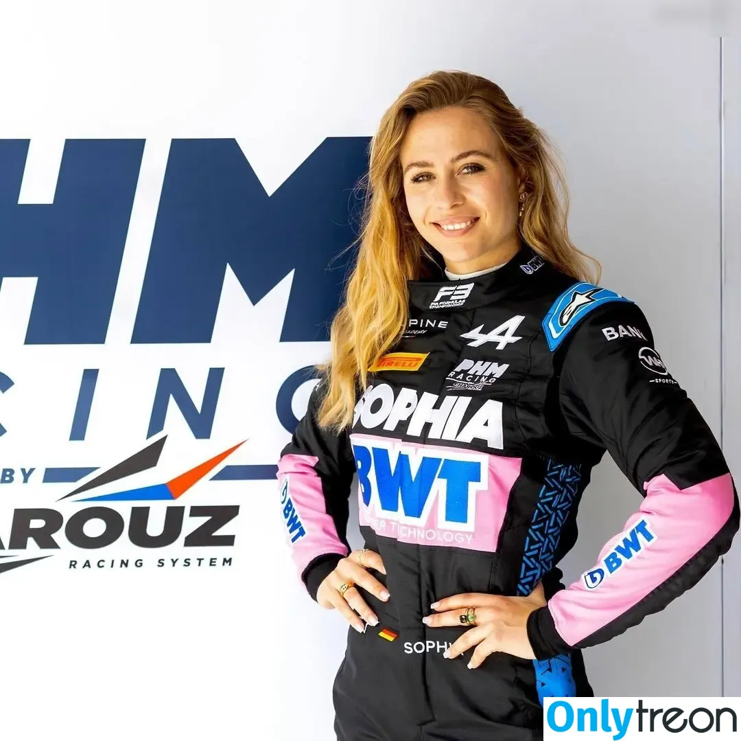 Sophia Flörsch nude photo #0016 (SophiaFloersch)