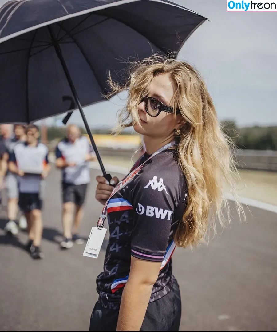 Sophia Flörsch nude photo #0065 (SophiaFloersch)