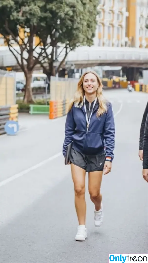 Sophia Flörsch nude photo #0156 (SophiaFloersch)
