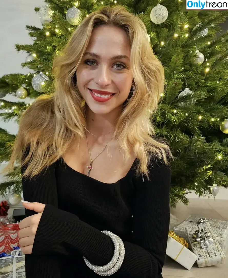 Sophia Flörsch nude photo #0212 (SophiaFloersch)