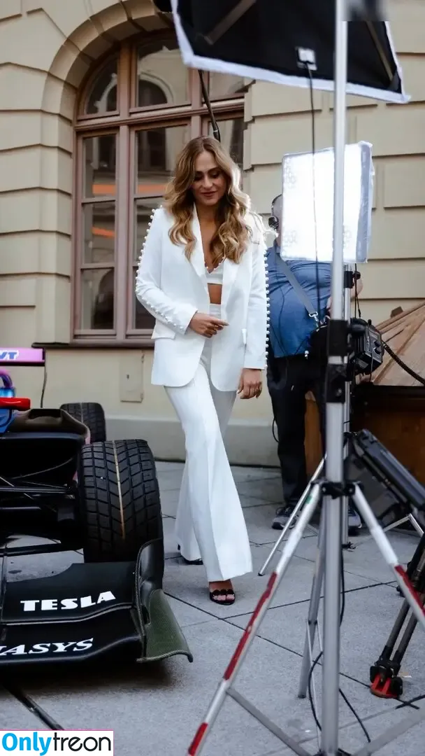 Sophia Flörsch nude photo #0226 (SophiaFloersch)