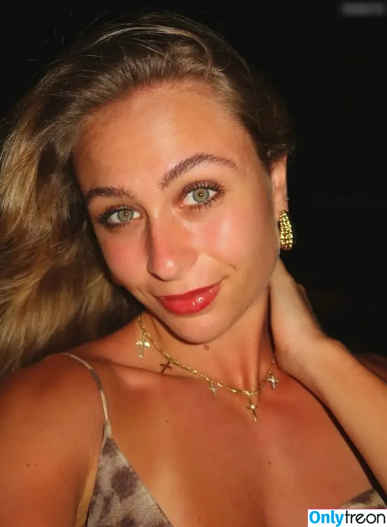 Sophia Flörsch nude photo #0564 (SophiaFloersch)