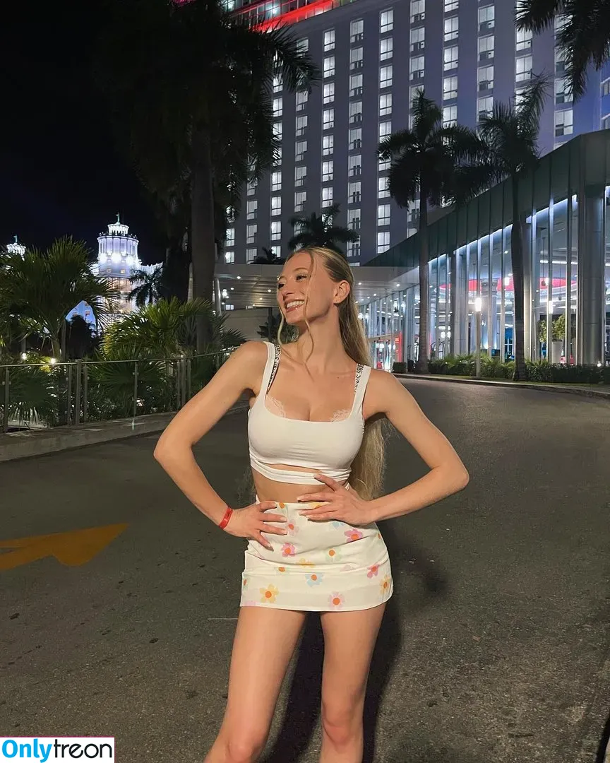 sophia.ilysm голая photo #0014 (Sophia Diamond)