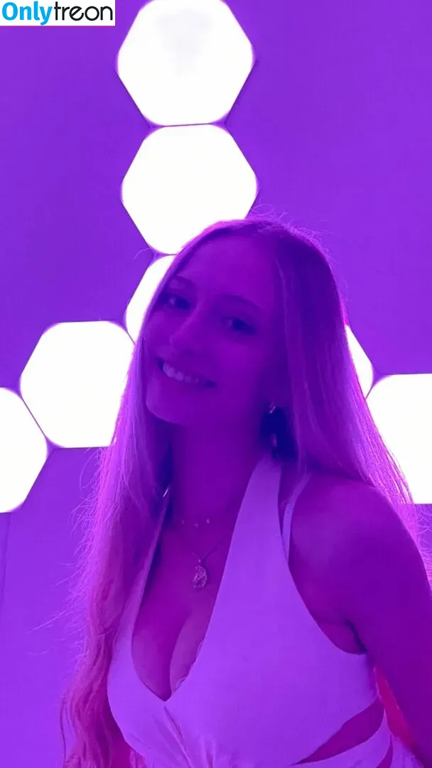 sophia.ilysm голая photo #0078 (Sophia Diamond)