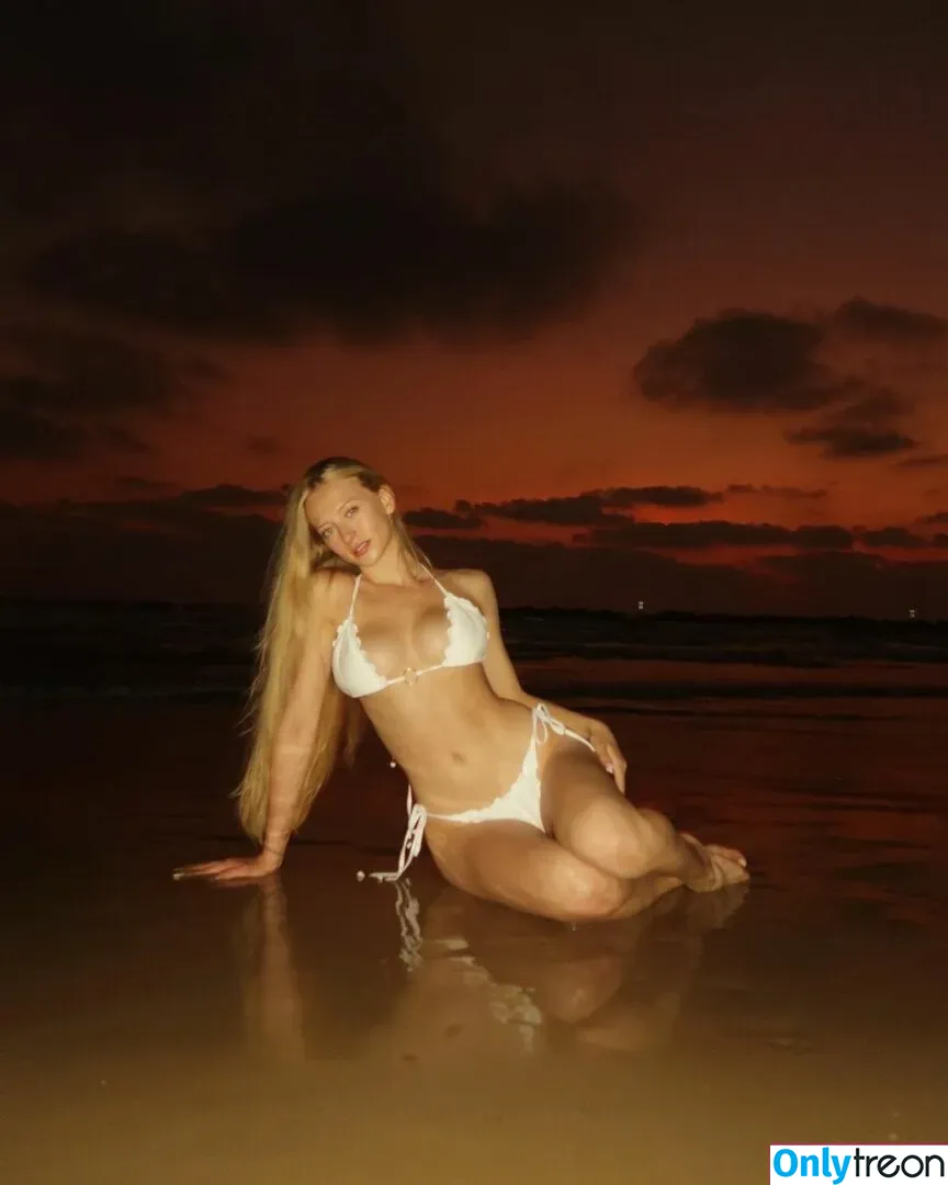 sophia.ilysm nude photo #0152 (Sophia Diamond)