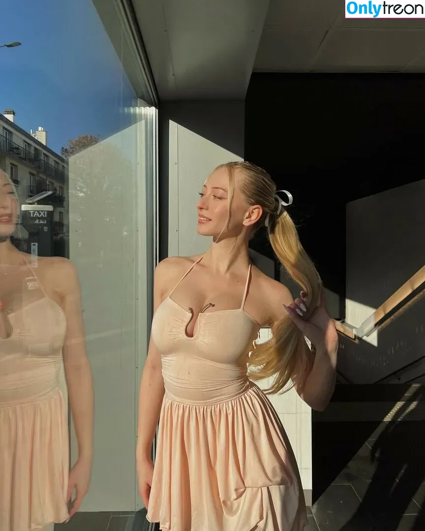 sophia.ilysm nude photo #0194 (Sophia Diamond)