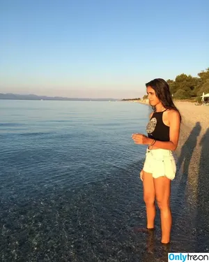 Sophia Koumouris / sophiakoumouris фото голая #0002