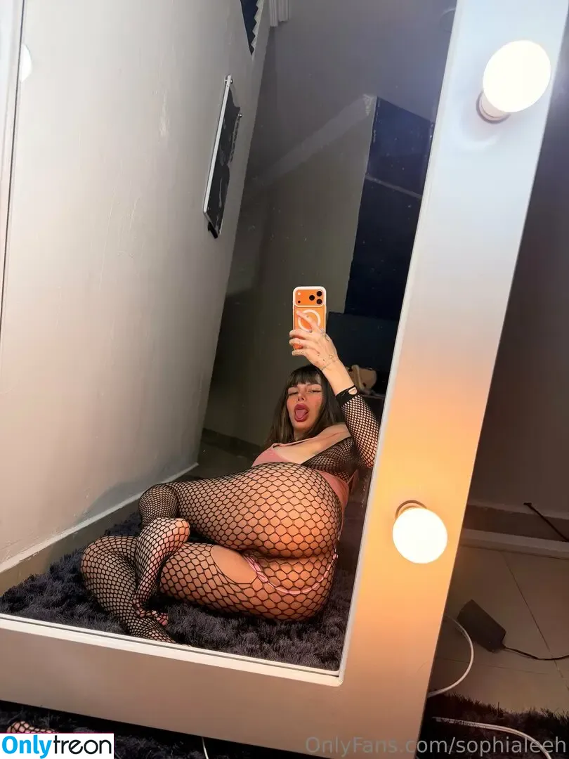 Sophia Leah nude photo #0136 (Sophia Leeh / sophialeeh / sophiia_leeah)
