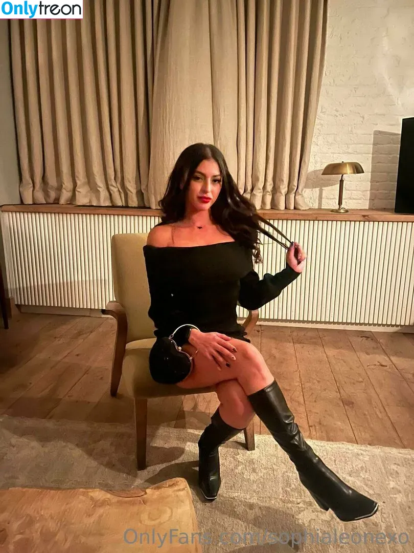 Sophia Leone голая photo #0024 (sophialeonex / sophialeonexo / xosophialeone)