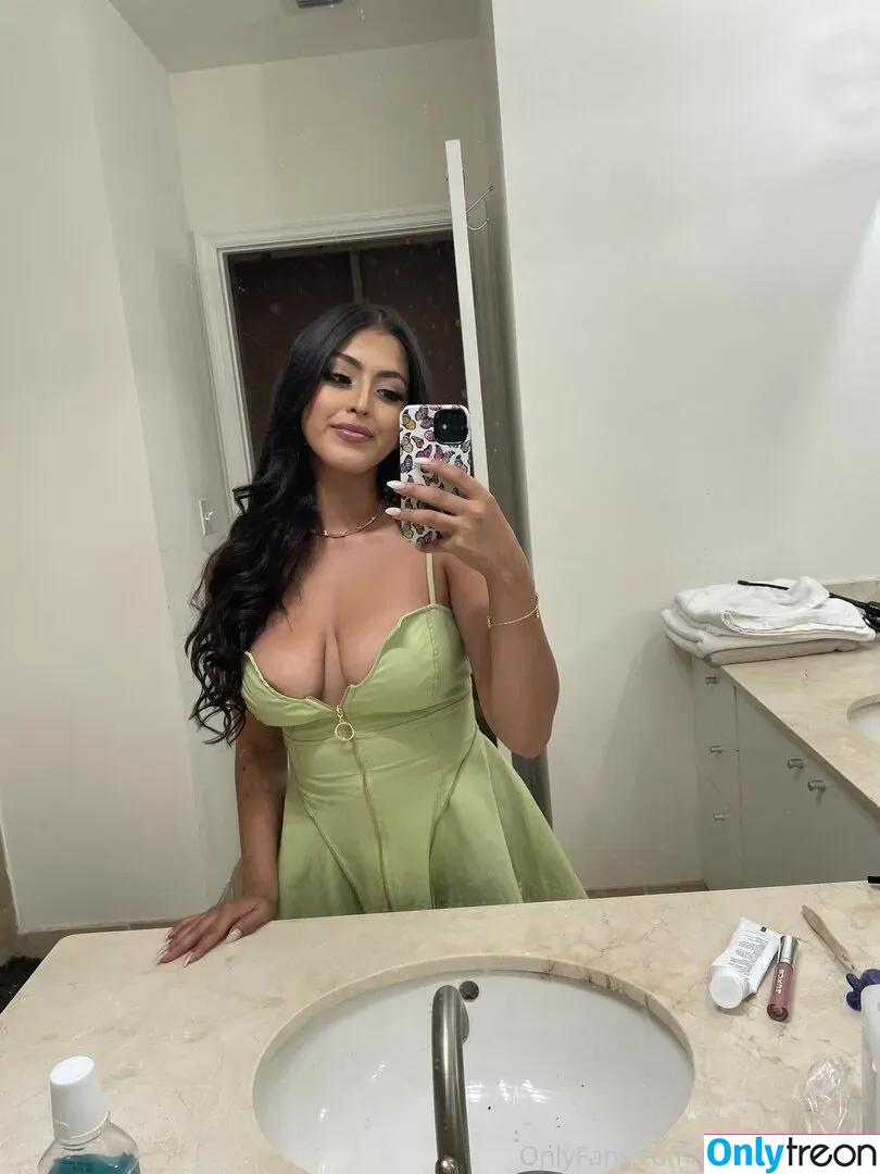 Sophia Leone голая photo #0056 (sophialeonex / sophialeonexo / xosophialeone)