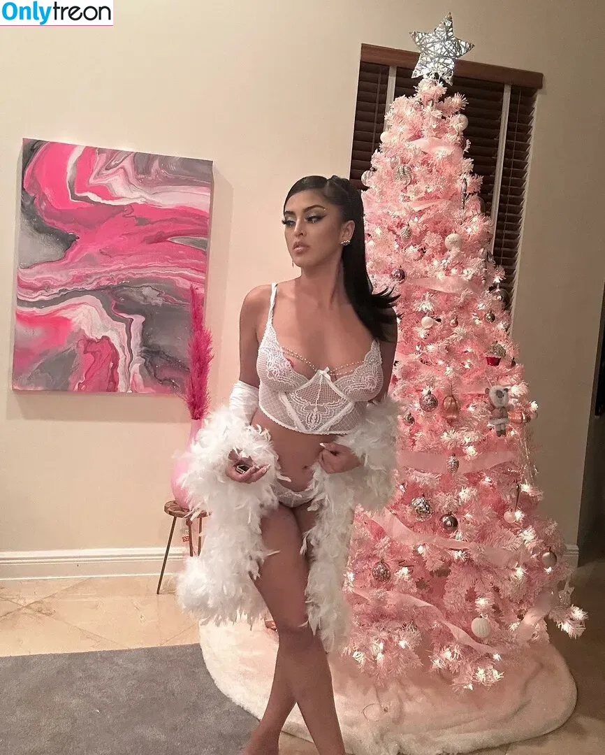 Sophia Leone nude photo #0059 (sophialeonex / sophialeonexo / xosophialeone)