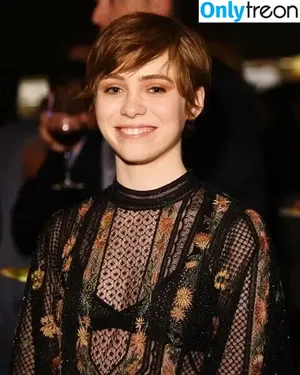 Sophia Lillis / sophialillis фото голая #0071