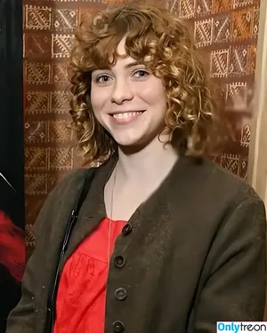 Sophia Lillis / sophialillis фото голая #0075