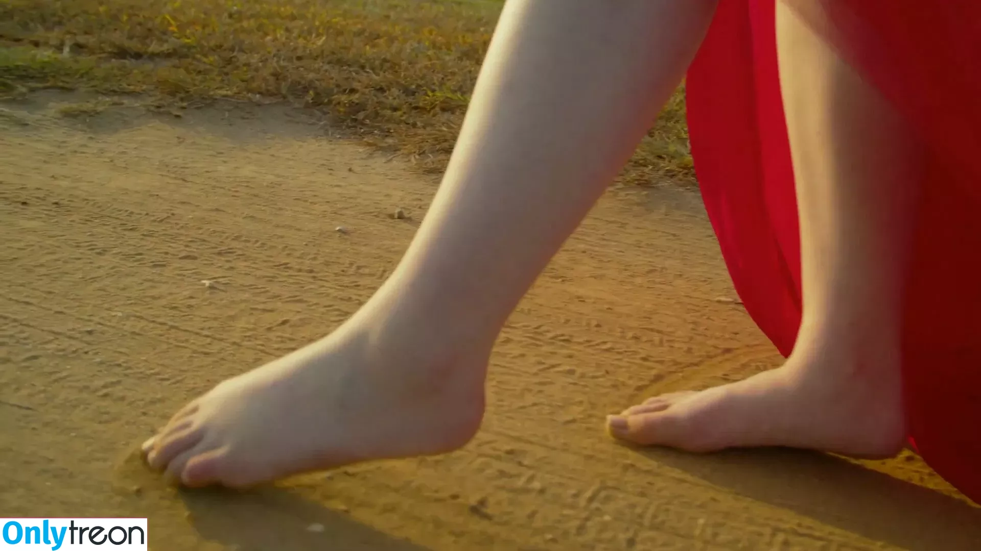 Sophia Lillis nude photo #0037 (sophialillis)