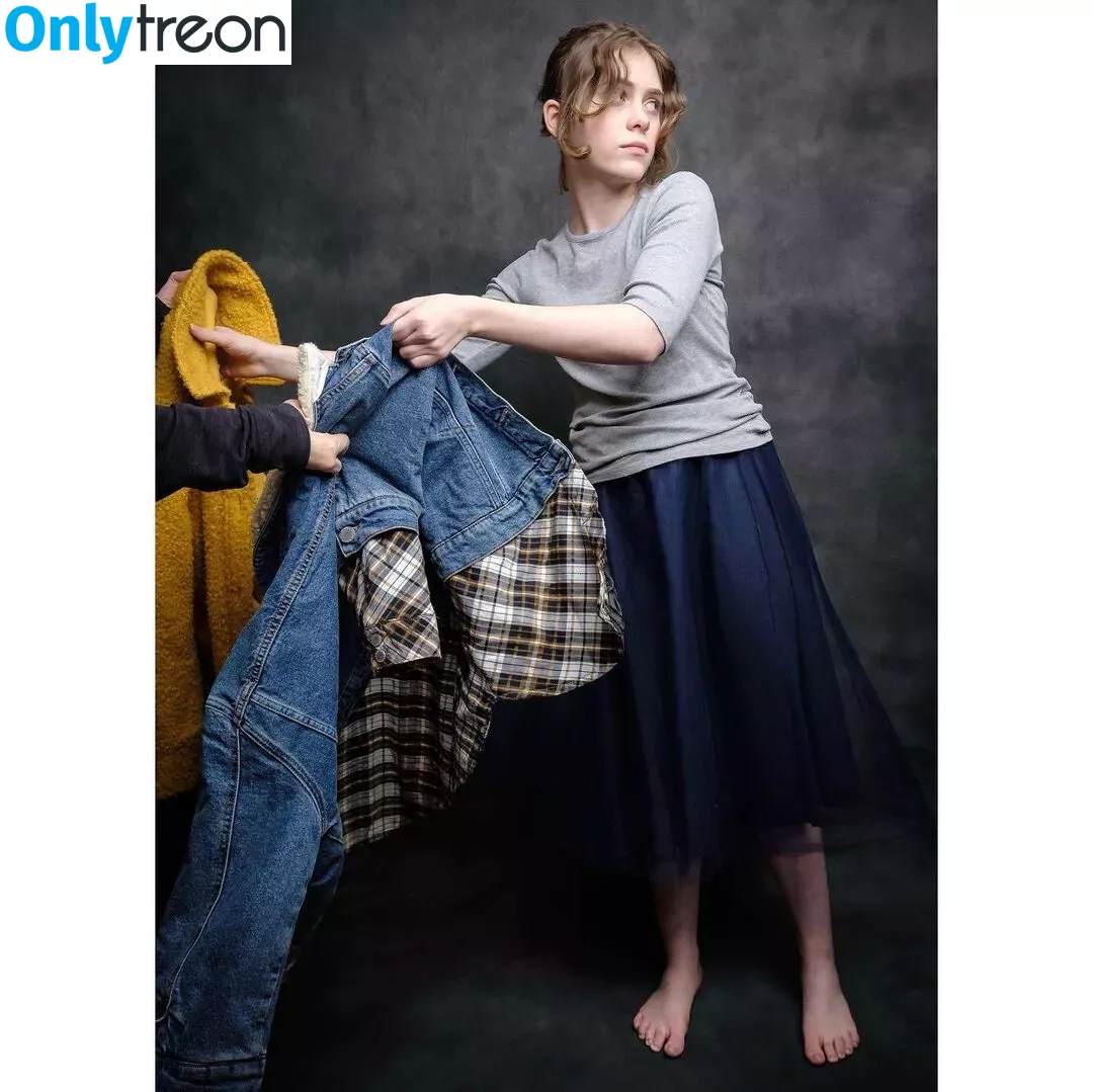 Sophia Lillis nude photo #0042 (sophialillis)