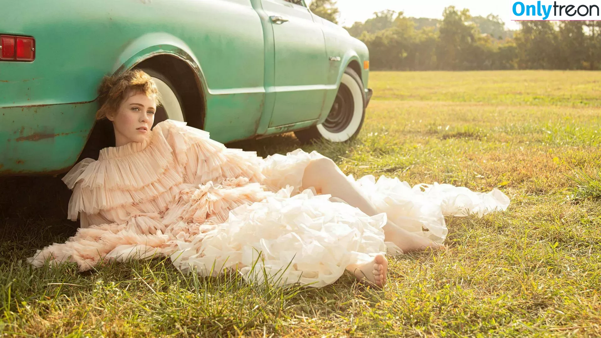 Sophia Lillis nude photo #0044 (sophialillis)