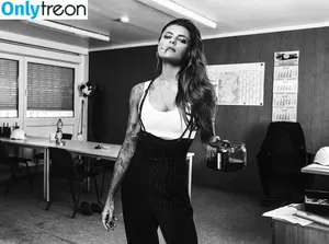 Sophia Thomalla / sophiathomalla / thomallasophia фото голая #0028