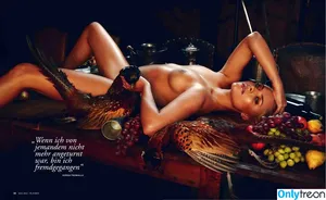 Sophia Thomalla / sophiathomalla / thomallasophia фото голая #0637