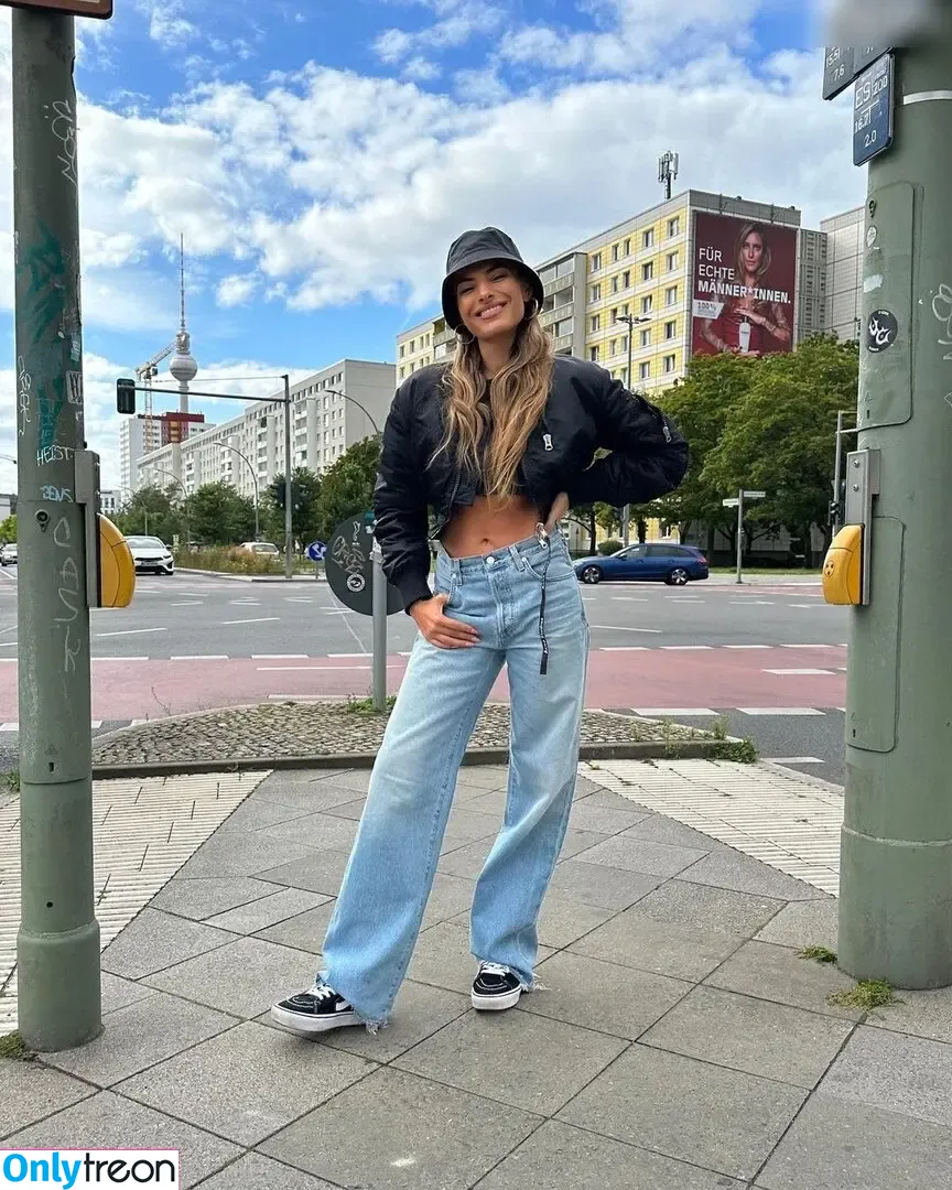 Sophia Thomalla голая photo #0175 (sophiathomalla / thomallasophia)