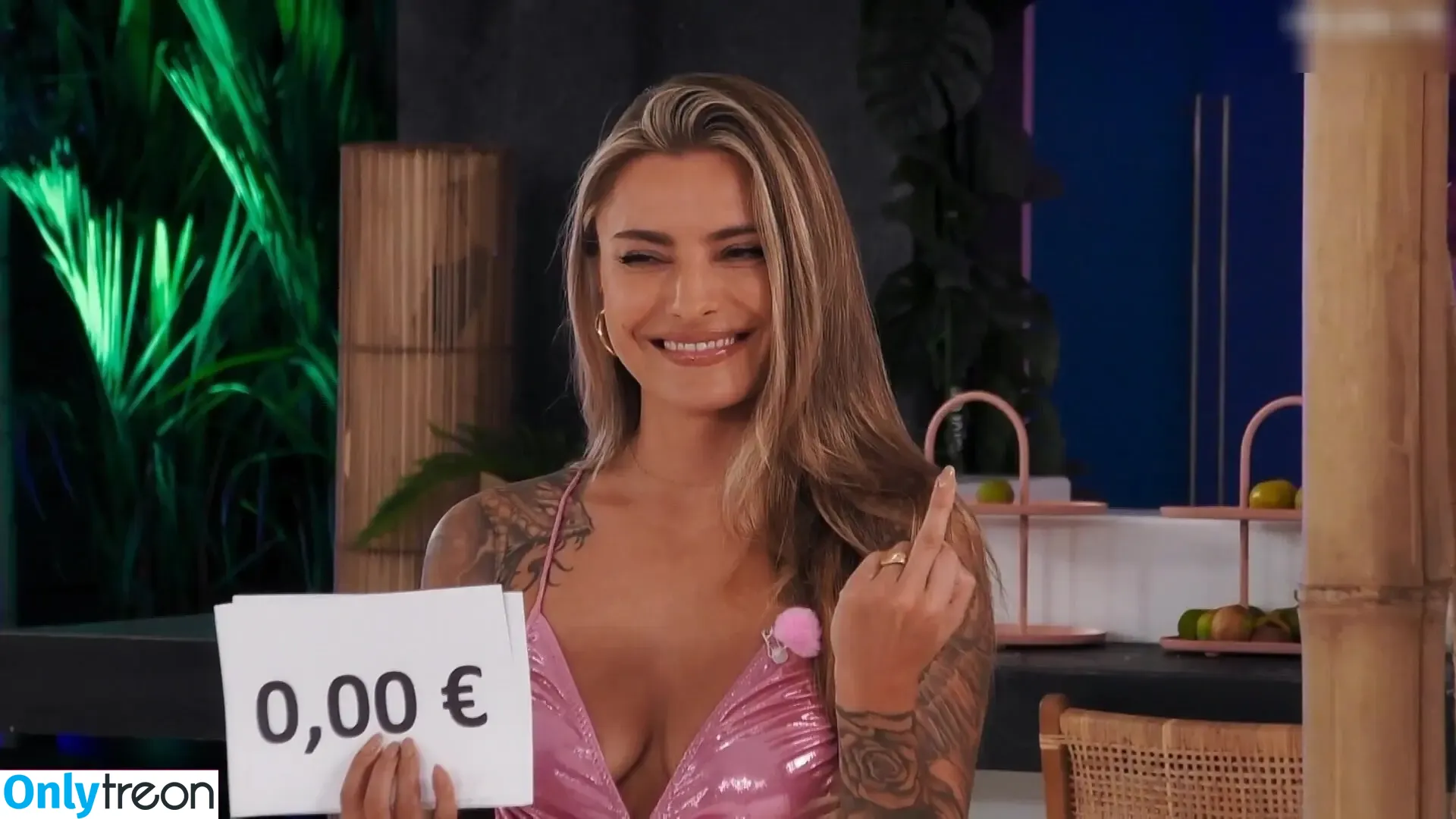 Sophia Thomalla голая photo #0312 (sophiathomalla / thomallasophia)
