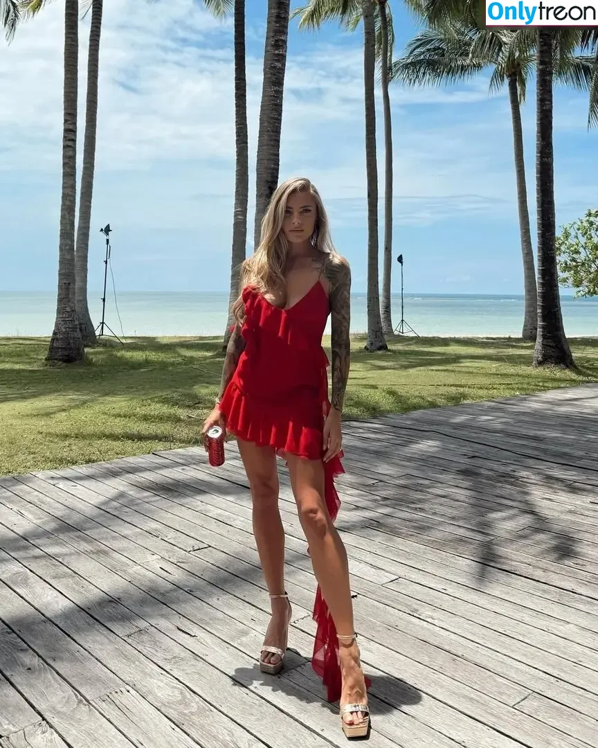 Sophia Thomalla голая photo #0621 (sophiathomalla / thomallasophia)