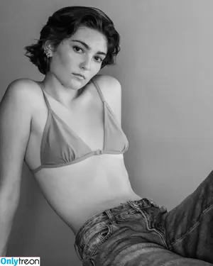 Sophia Woodward / thesophiawoodward nude photo #0009