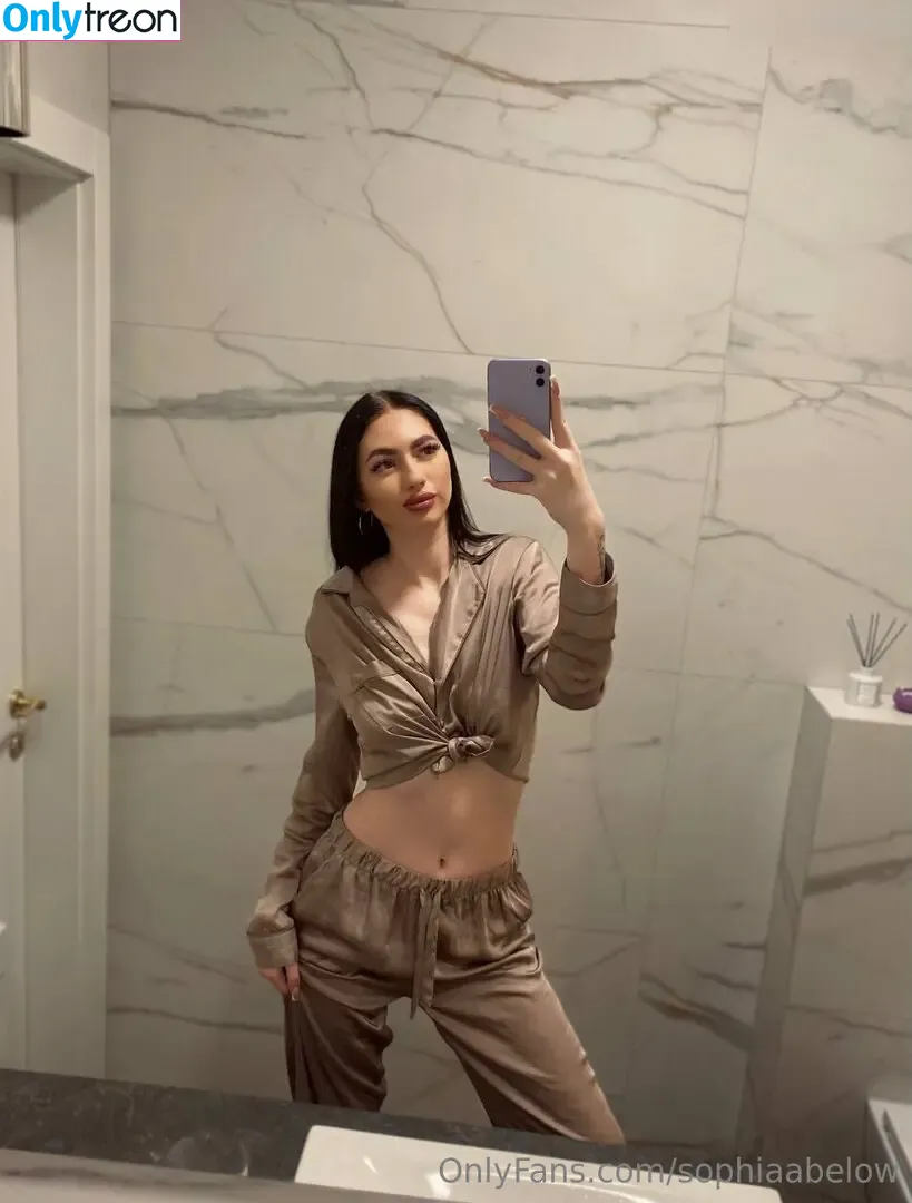 sophiaabelow nude photo #0005 (sophiaabelow)