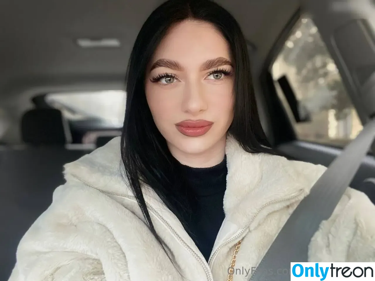sophiaabelow nude photo #0007 (sophiaabelow)