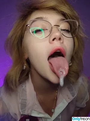 sophiafoxx / Lykipo / itssophiafoxxx / sophiaa_foxx фото голая #0013
