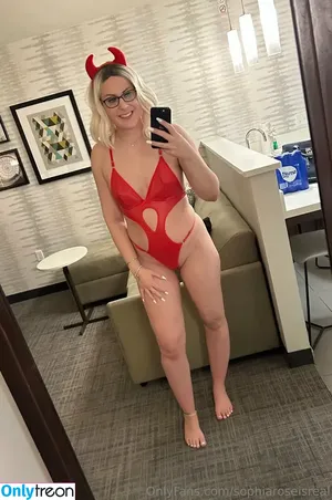 sophiaroseisreal / sophiarose92 фото голая #0302