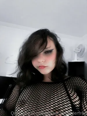 sophiascamanderfree / sophiachiara__ фото голая #0116