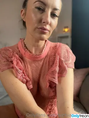 sophiasmithuk / sophiaxsmith фото голая #3000