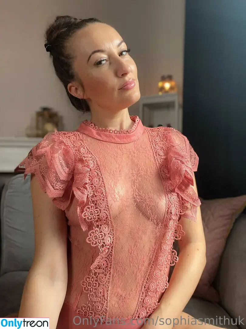 sophiasmithuk nude photo #3002 (sophiaxsmith)