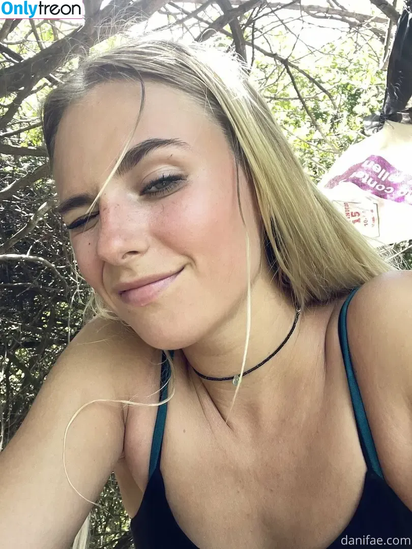 Sophie And Idunn Vollan nude photo #0004 (sofievollan)