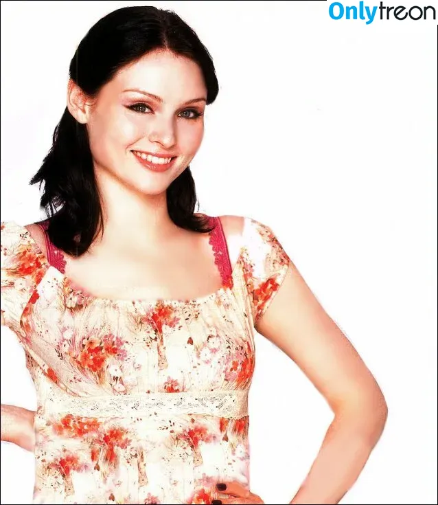 Sophie Ellis-Bextor nude photo #0112 (sophieellisbextor)
