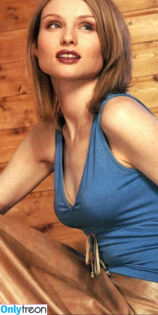 Sophie Ellis-Bextor nude photo #0119 (sophieellisbextor)