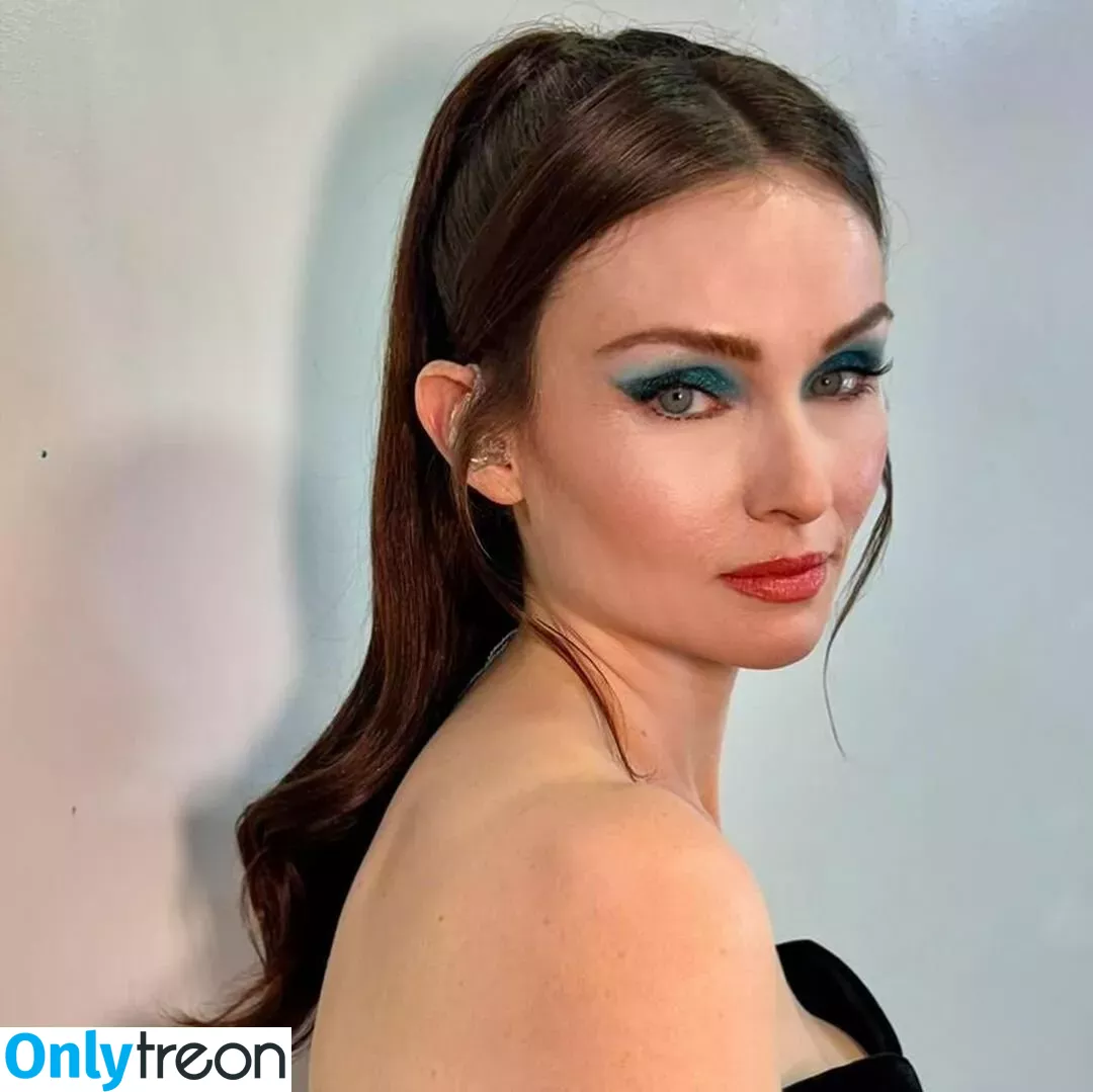 Sophie Ellis-Bextor nude photo #0142 (sophieellisbextor)