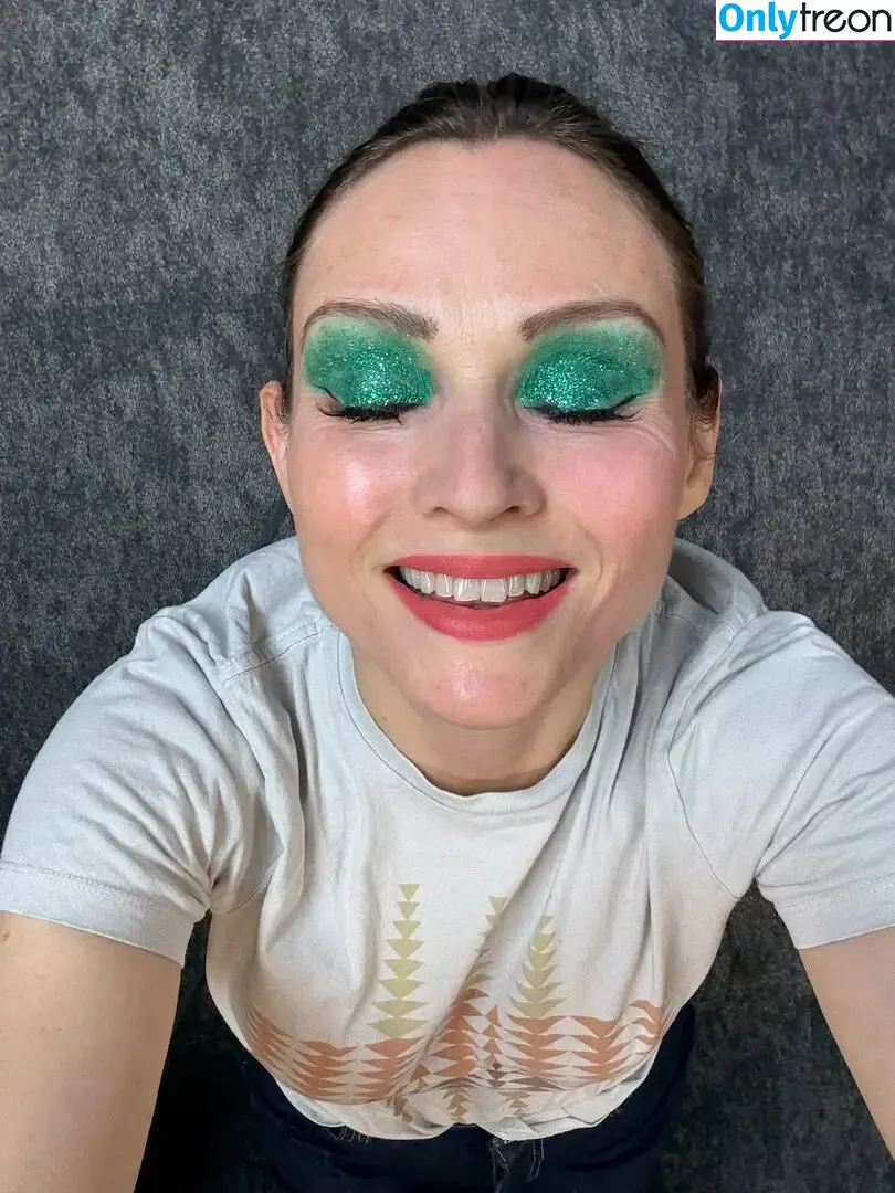 Sophie Ellis-Bextor голая photo #0176 (sophieellisbextor)