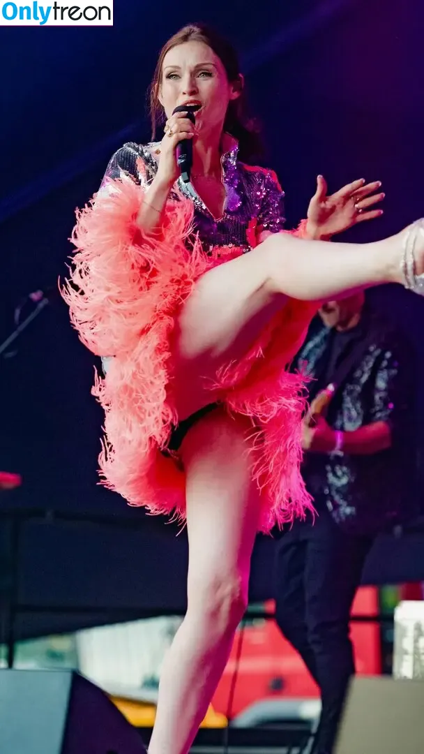 Sophie Ellis-Bextor nude photo #0265 (sophieellisbextor)