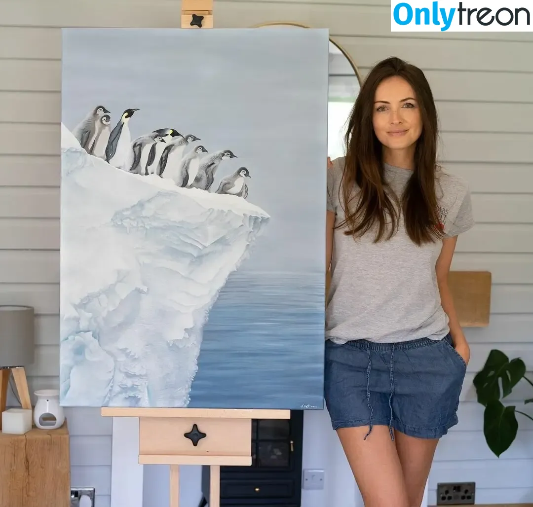 Sophie Green nude photo #0011 (sophiegreenart / sophiegreenfineart / tapsophiegreen)