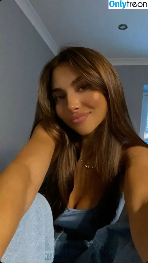 sophie.hyman nude photo #0002 (sophie.hyman)