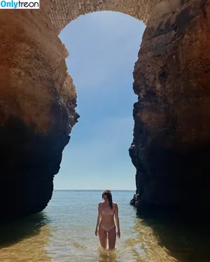 Sophie Nelisse / sophie__nelisse nude photo #0024