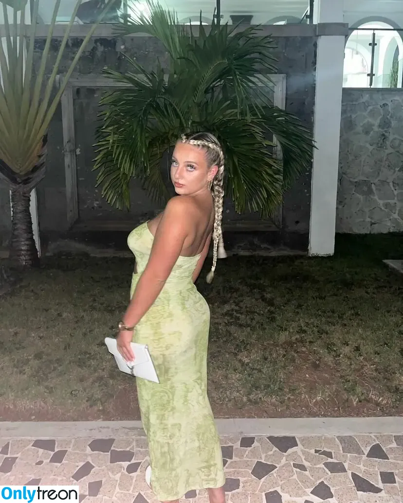 Sophie Nelson nude photo #0072 (sophiexnelson / sophiexnelsonx)