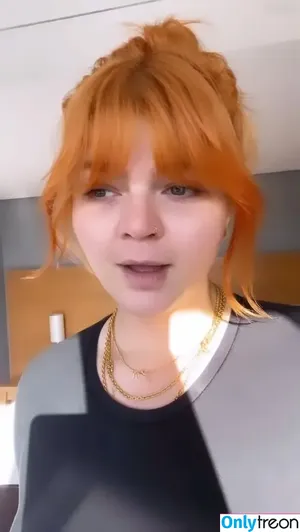 Sophie Passmann / Sophiepassmann фото голая #0046