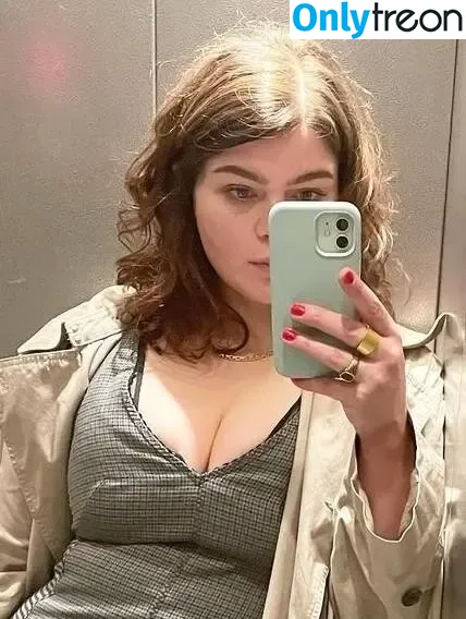 Sophie Passmann голая photo #0029 (Sophiepassmann)