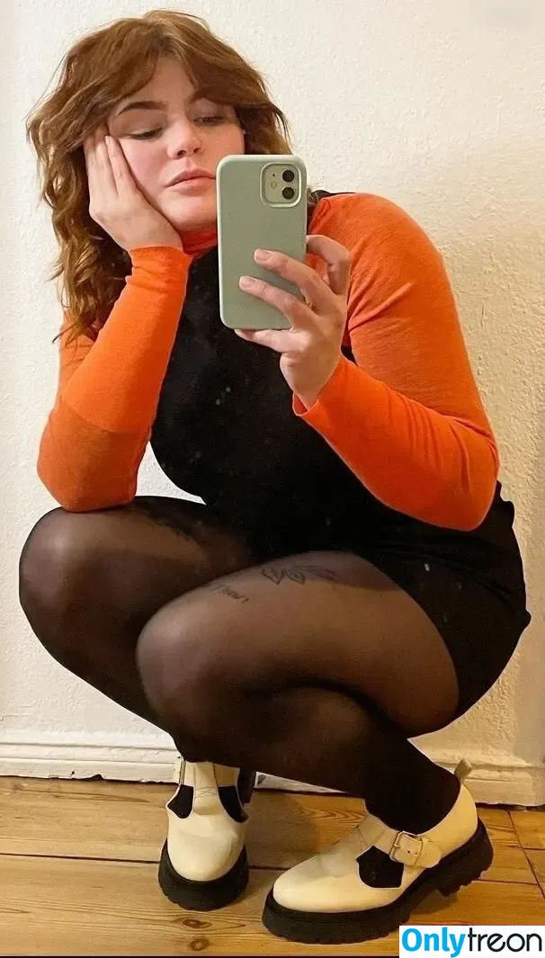 Sophie Passmann голая photo #0036 (Sophiepassmann)