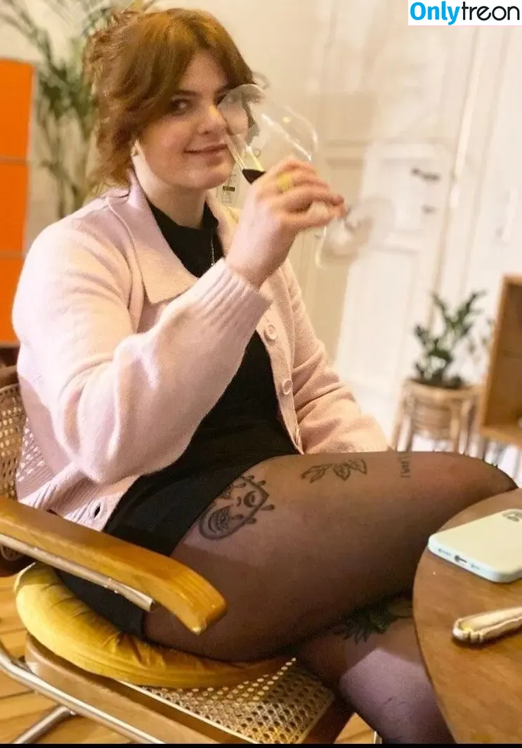 Sophie Passmann голая photo #0038 (Sophiepassmann)